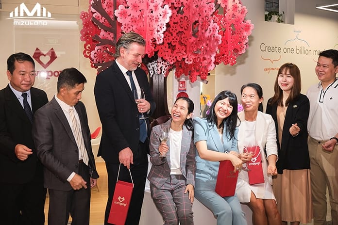 Khai trương văn phòng làm việc mới công ty Lovepop